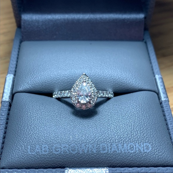 Pear Engagement Ring